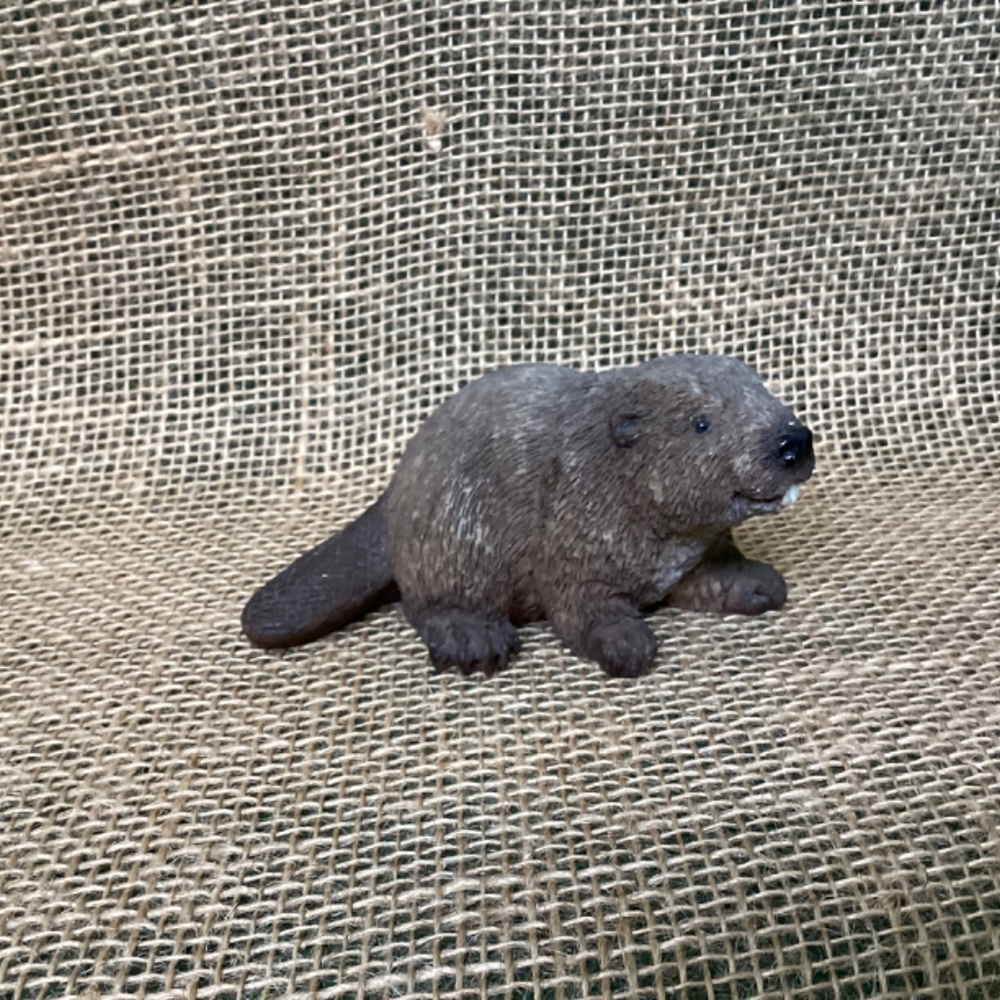 Beaver Figurine Resin - Super Cute - Picture 2 of 10